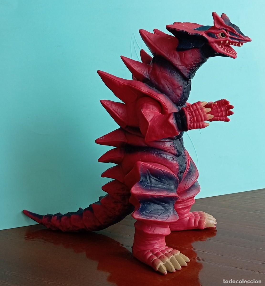 Figuras de goma y PVC: Figura sofubi japonesa MONSTRUO KAIJU GODZILLA O ULTRAMAN. Bandai 1997. Tokusatsu. Jap&oacute;n