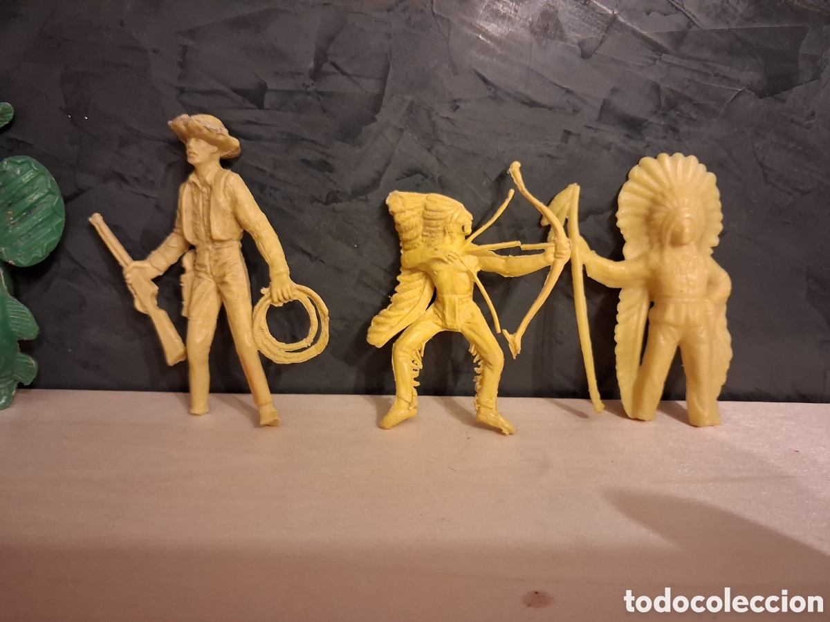 Figuras de goma y PVC: LOTE DE INDIOS Y VAQUEROS - Foto 3