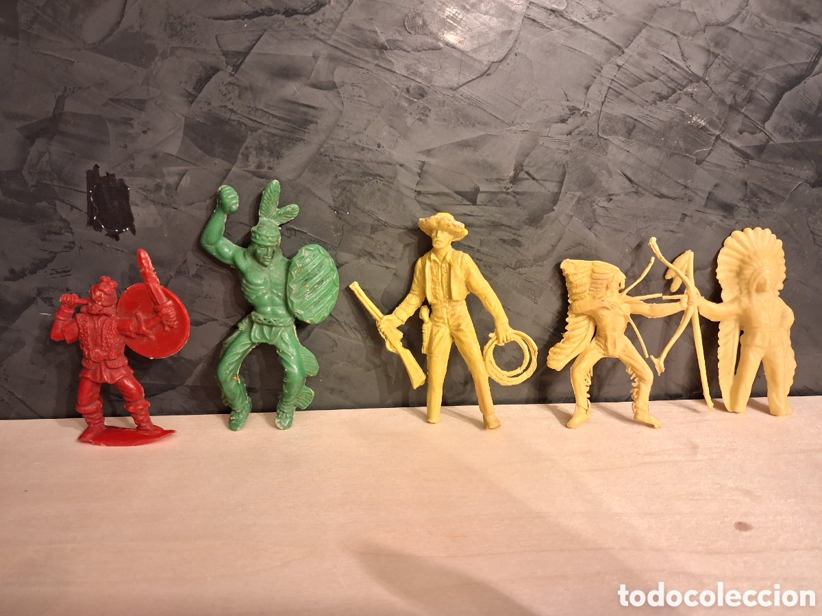 Figuras de goma y PVC: LOTE DE INDIOS Y VAQUEROS