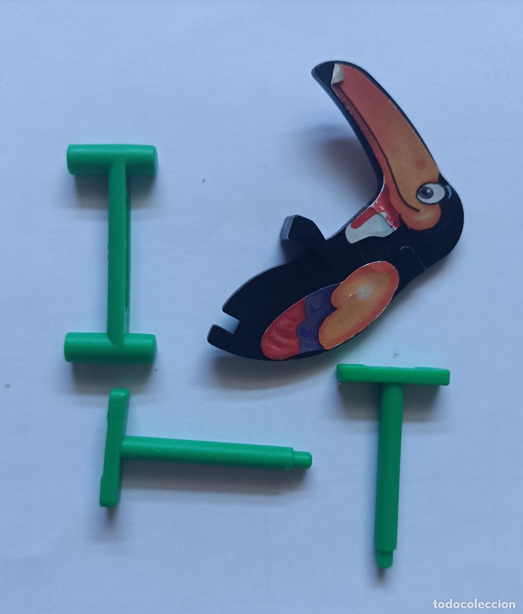 Figuras de goma Kinder: pieza de pajaro tucan equilibrista kinder antiguo montable secundario desmontable ave