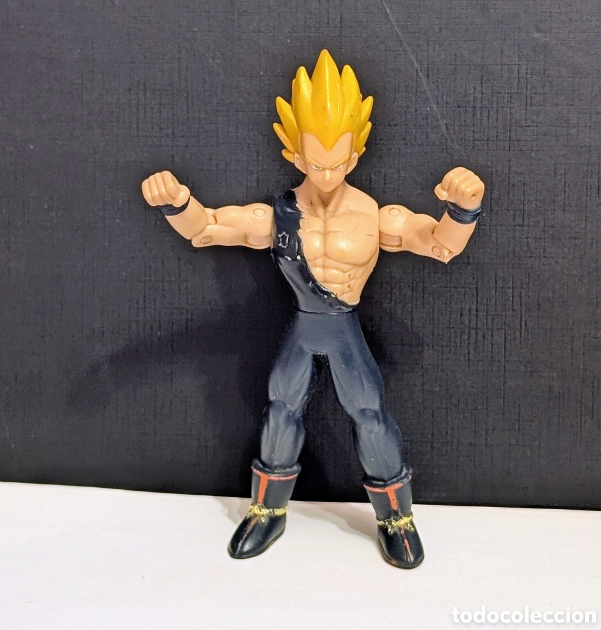 Figuras de goma y PVC: Figura mu&ntilde;eco Dragon Ball Z. Figura articulada Vegeta. Bola de Dragon. Bola de Drac