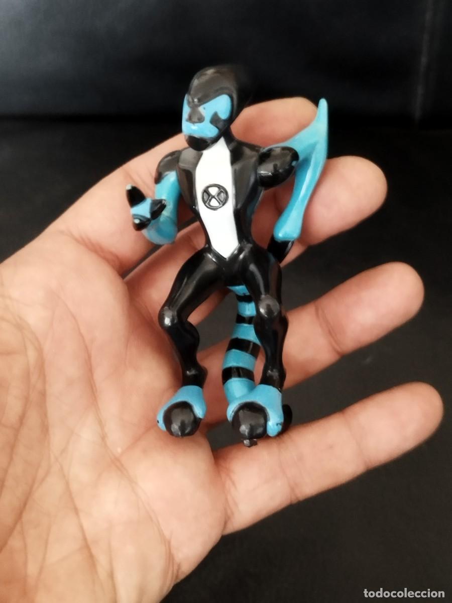 Figuras de goma y PVC: Figura, mu&ntilde;eco XLR8 alien Ben 10. Bandai