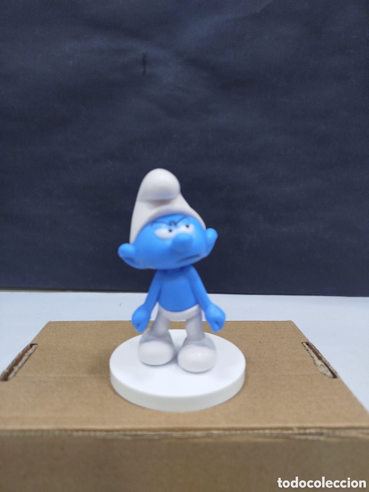 Figuras de goma y PVC: Figura pvc Los pitufos Gru&ntilde;on Peyo 2016