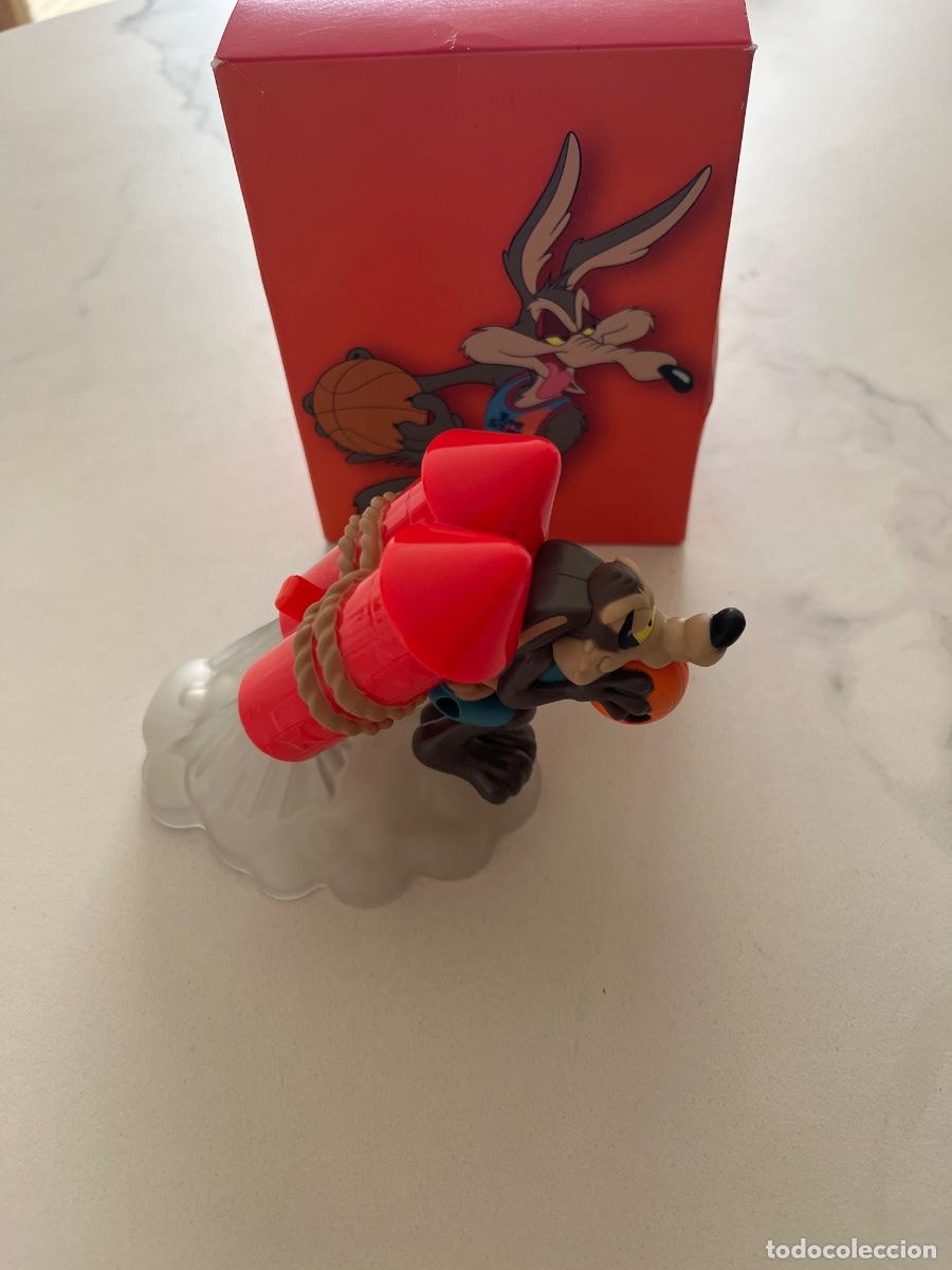 Figuras de goma y PVC: Figura de MC Donalds a estrenar.