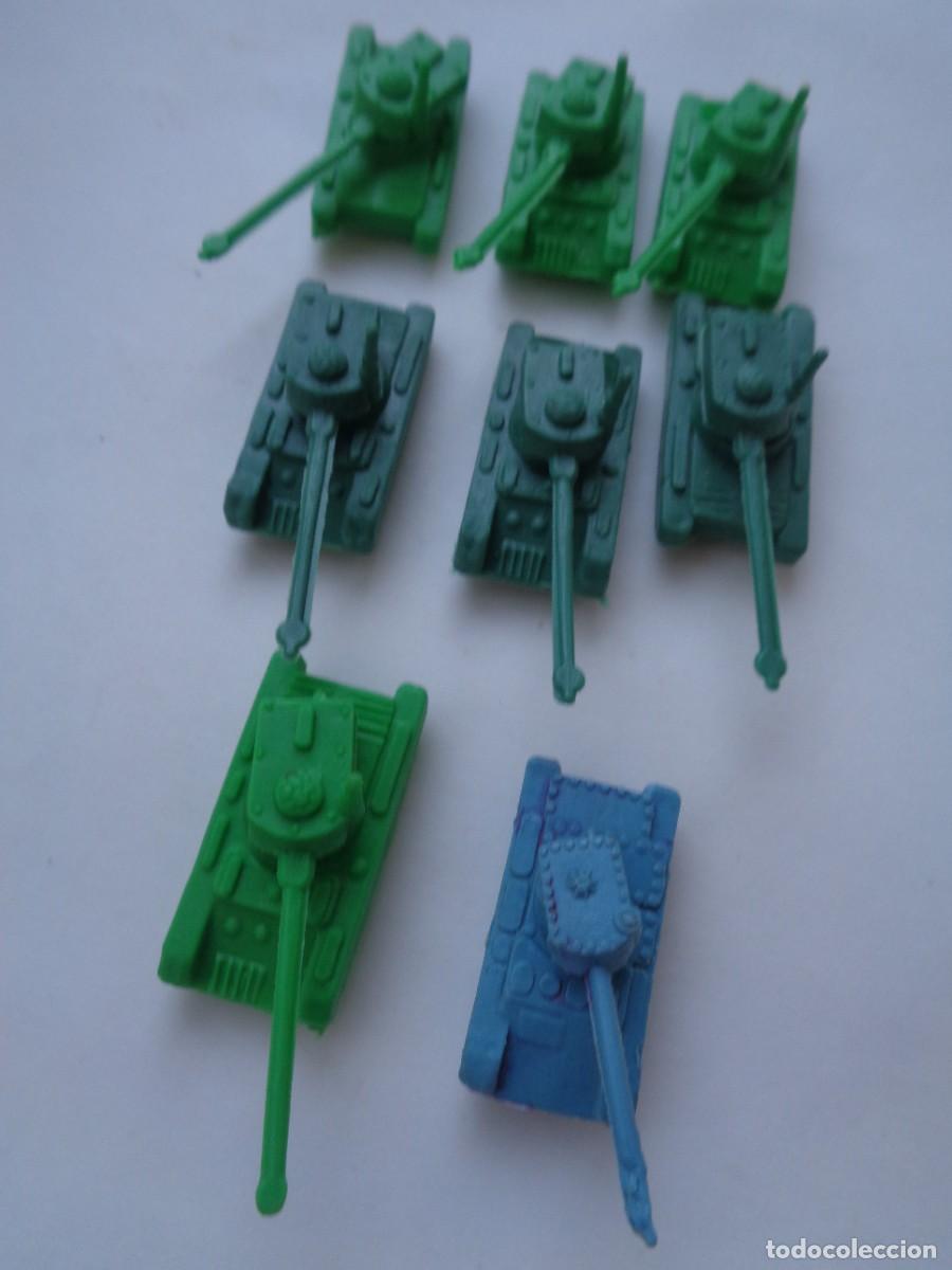 Figuras de goma y PVC: LOTE DE 8 TANQUES, CARROS BLINDADOS , DE PLASTICO DE MONTAPLEX
