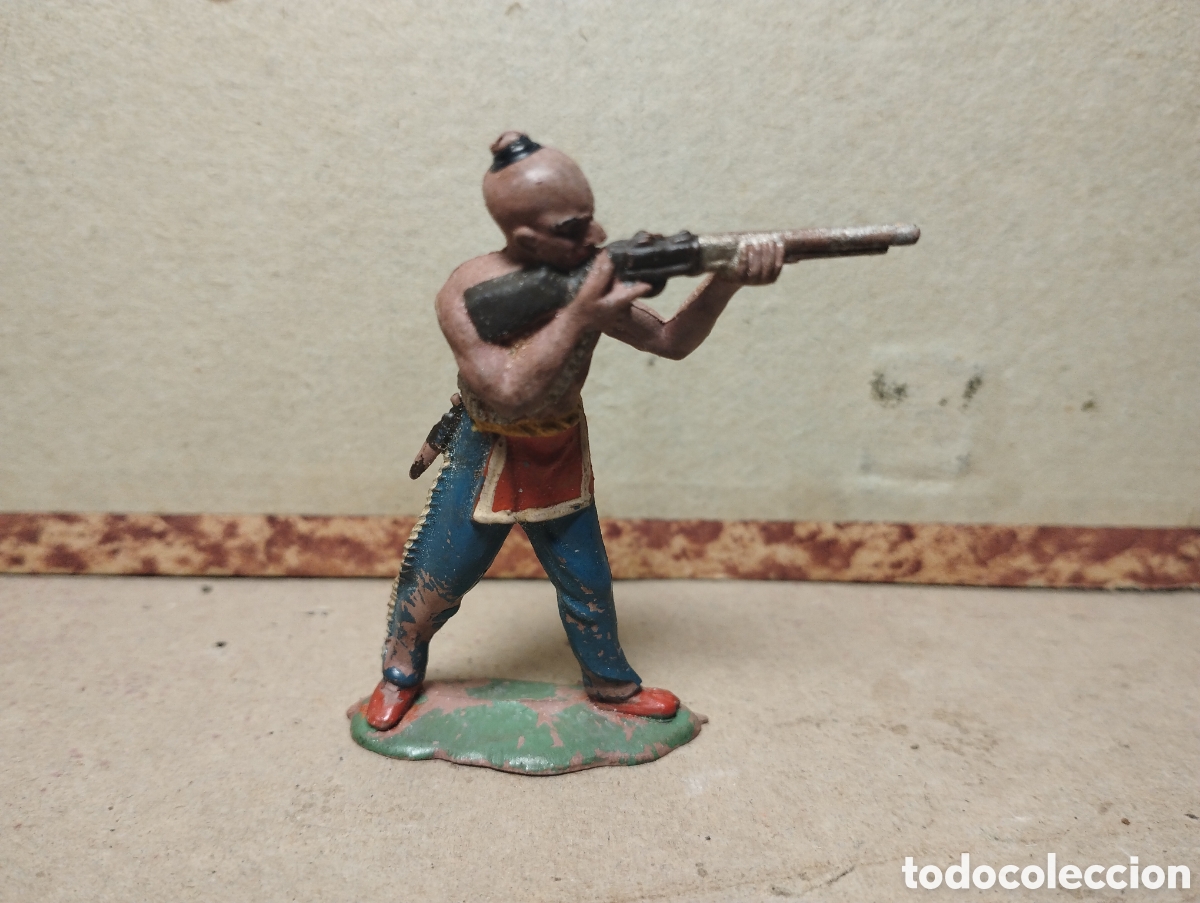 Figuras de goma y PVC: Reamsa indio de goma disparando