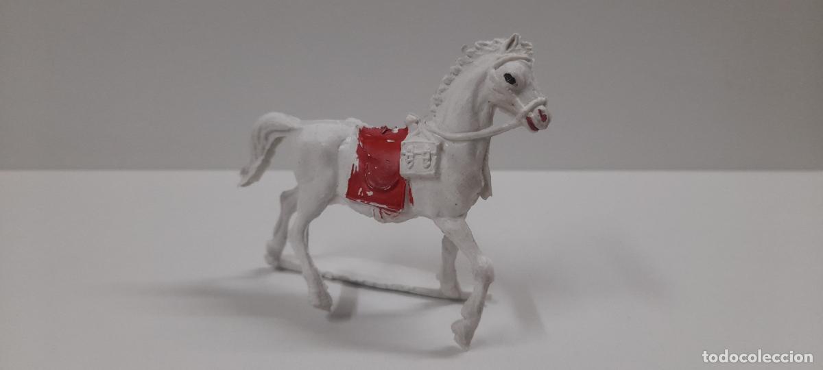 Figuras de goma y PVC: CABALLO GRANDE CON BASE PARA VAQUERO . REALIZADO POR PECH . ALTURA 9 CM . ORIGINAL A&Ntilde;OS 60