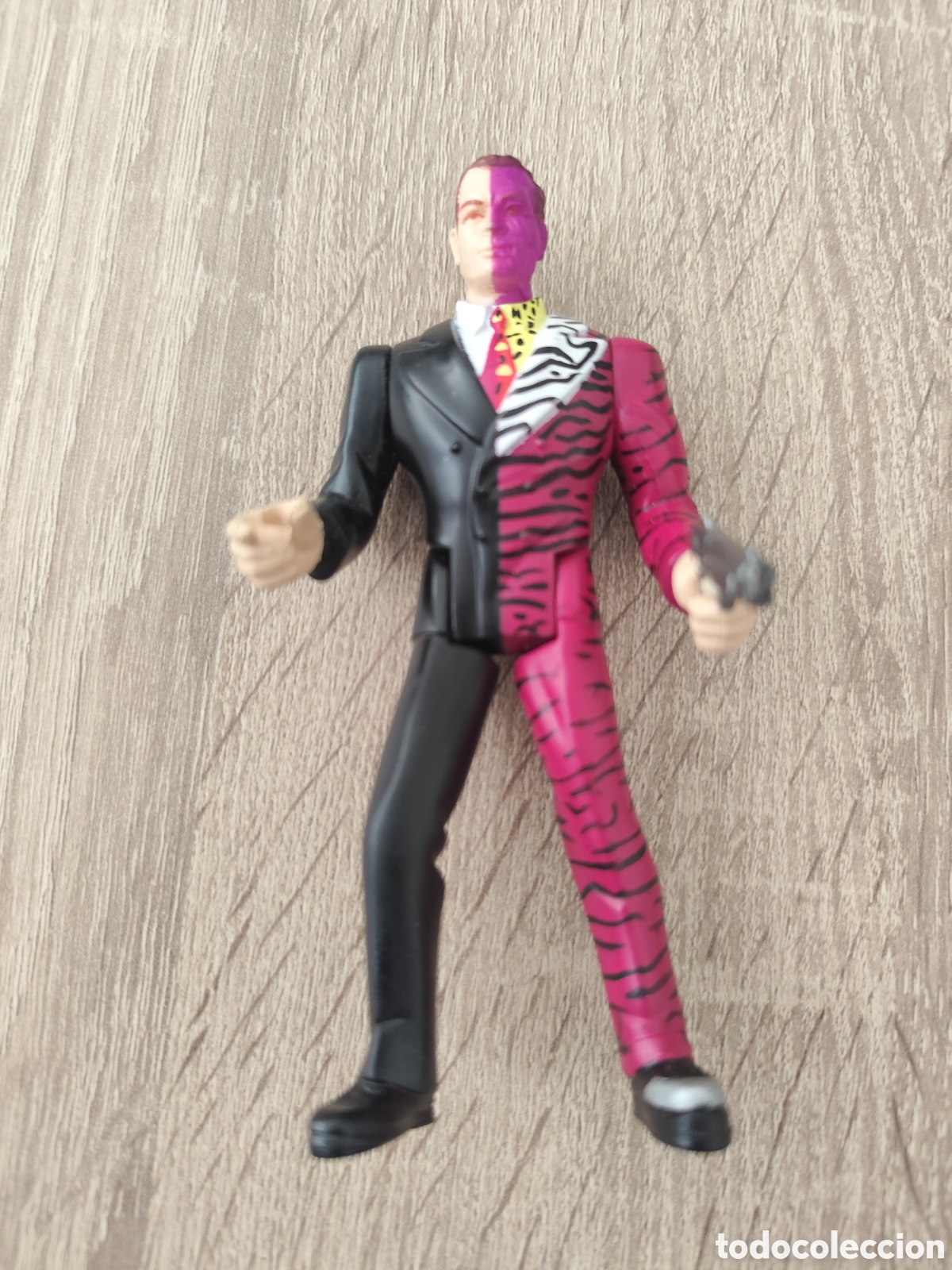 Figuras de goma y PVC: Dos caras de Batman ,figura articulada,dc comics