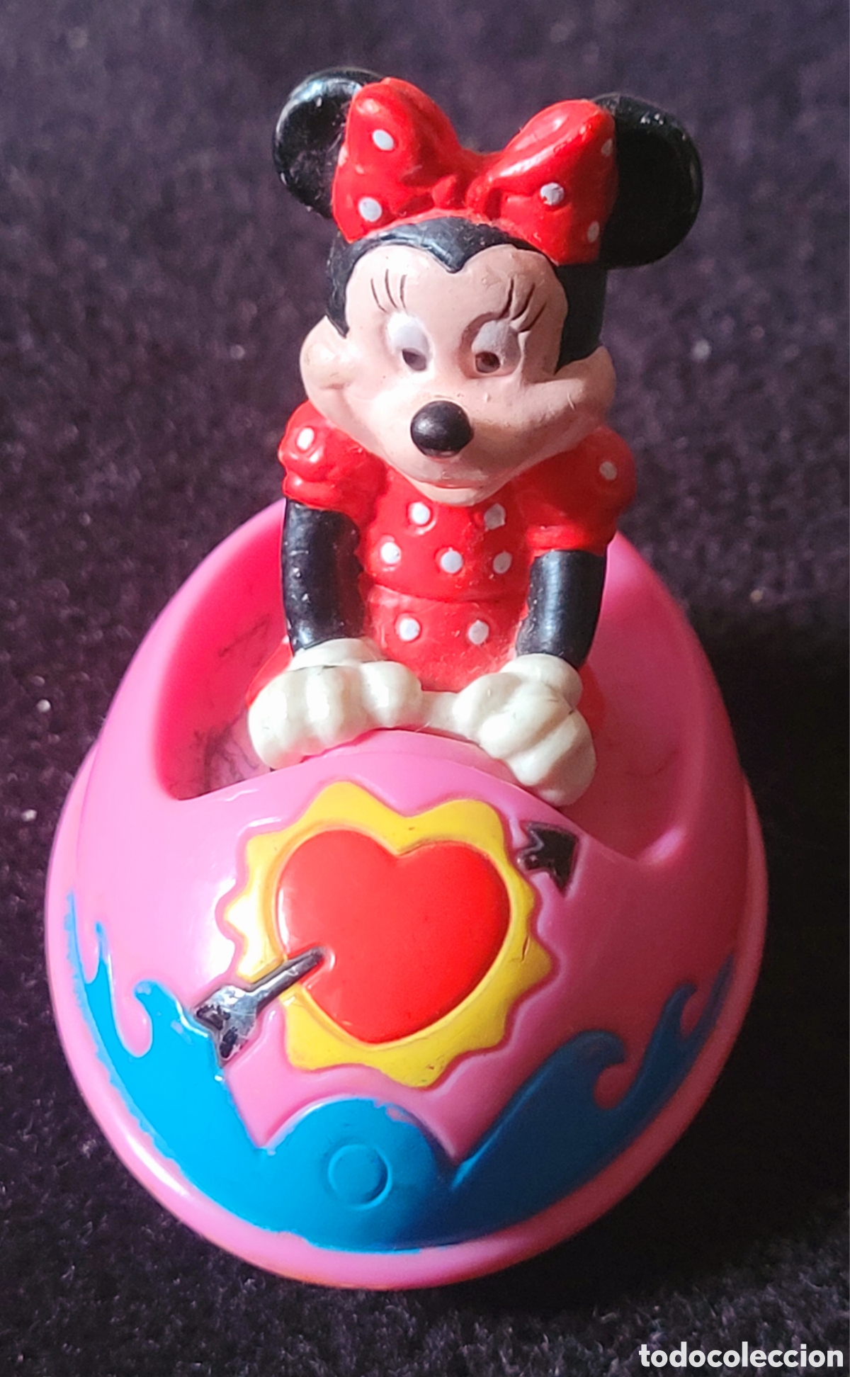 Figuras de goma y PVC: Bonita figura pvc goma Minnie Mouse en coche de choque de la feria, marca Applause