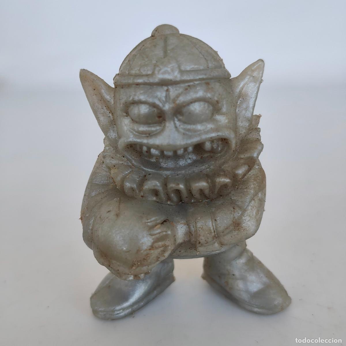 Figuras de goma y PVC: Pilaf PVC Duro dunkin 6 cm color gris plateado plata - Yolanda 1986 Dragon Ball Matutano