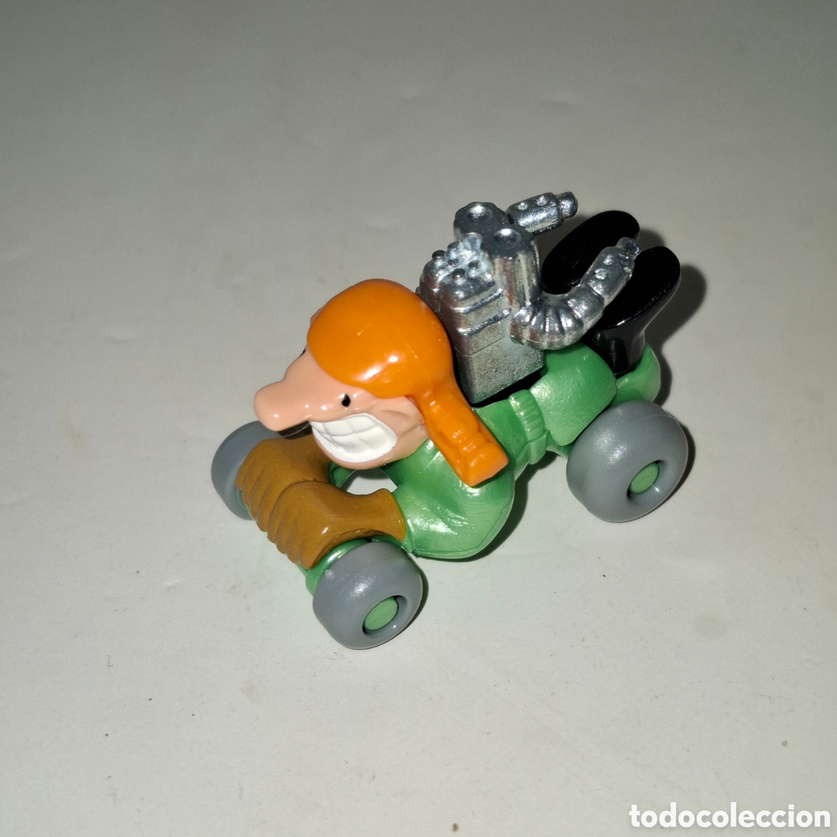 Figuras de goma Kinder: HOMBRE DRAGSTER FIGURA PROMOCIONAL DESMONTABLE PROMOCIONAL KINDER SORPRESA FERRERO A&Ntilde;OS 90