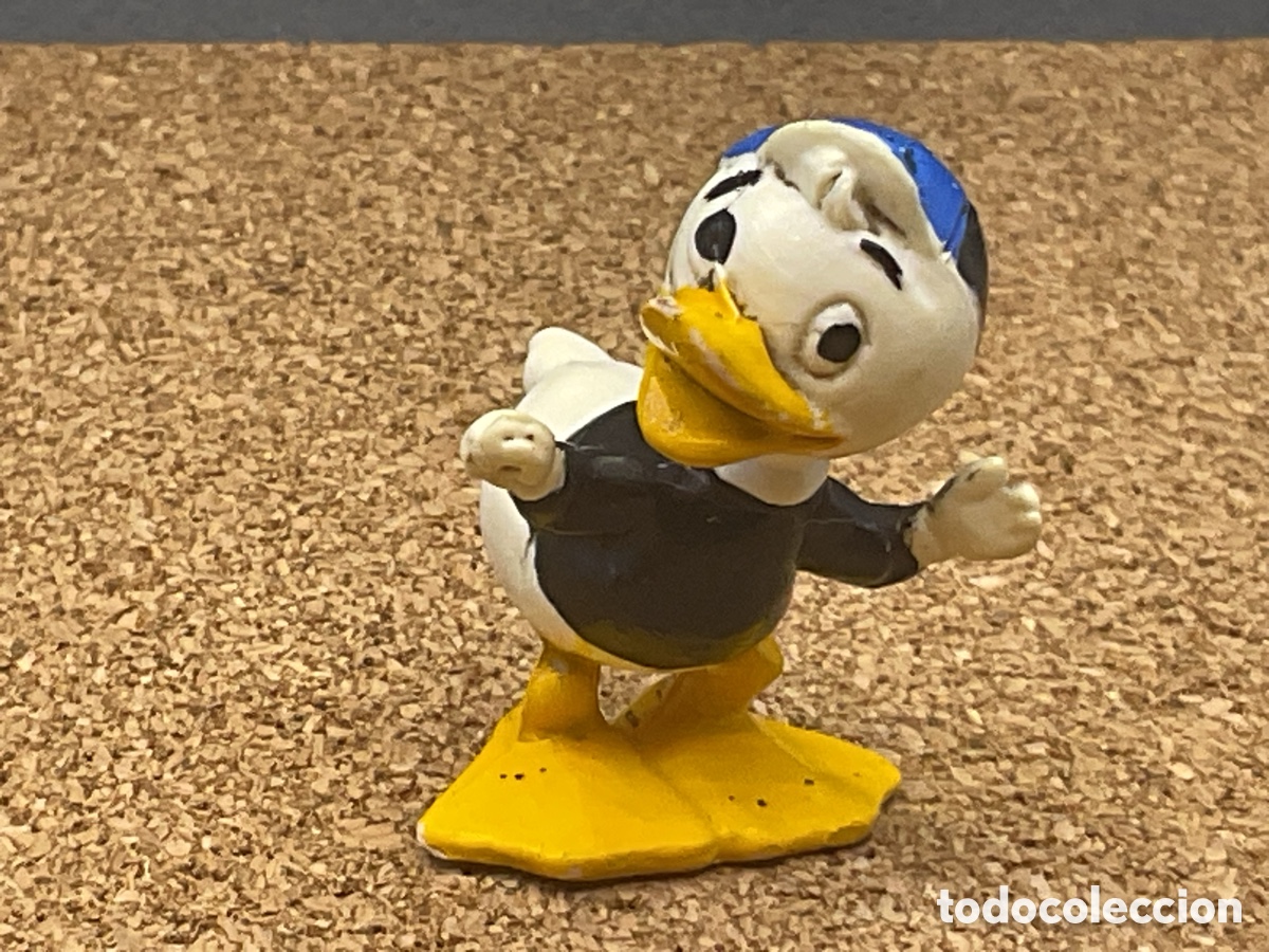 Figuras de goma y PVC: PEQUE&Ntilde;A FIGURA EN GOMA DE SOBRINO DEL PATO DONALD. SIN MARCA.