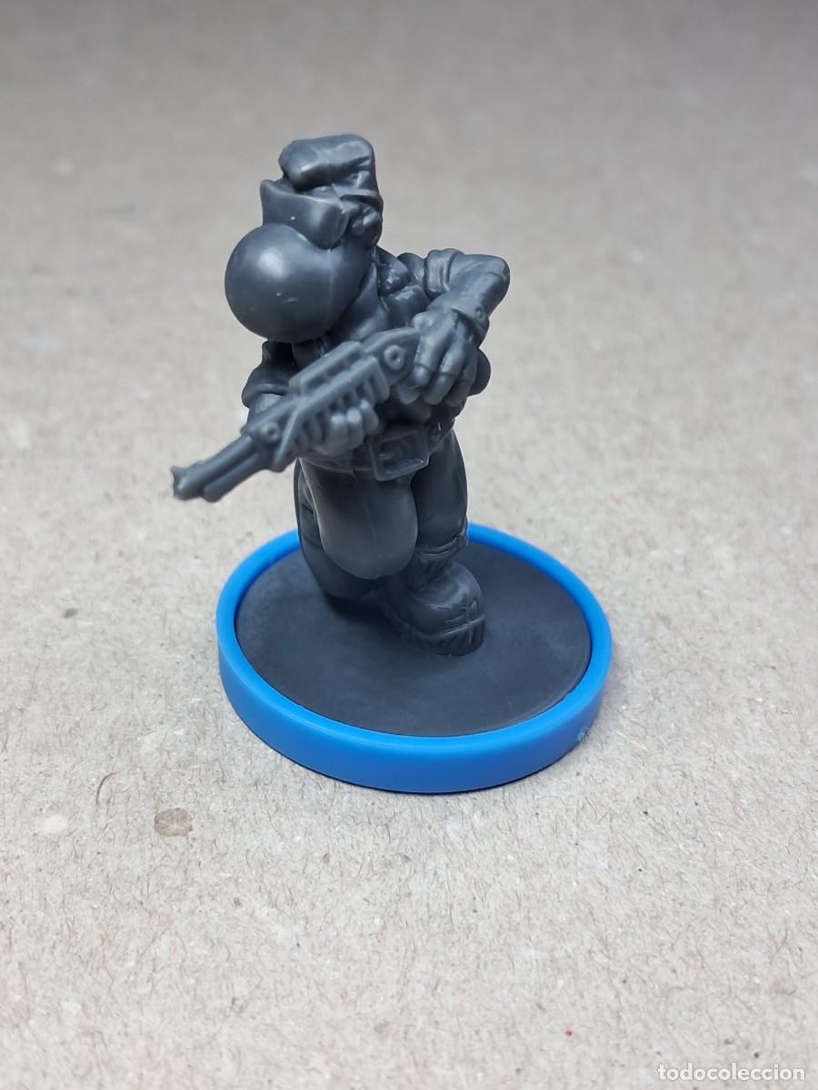 Figuras de goma y PVC: 1 Assault (FanHunter) figura pl&aacute;stico (30 mm). FANHUNTER - Urban Warfare - David Esbr&iacute; - Devir.