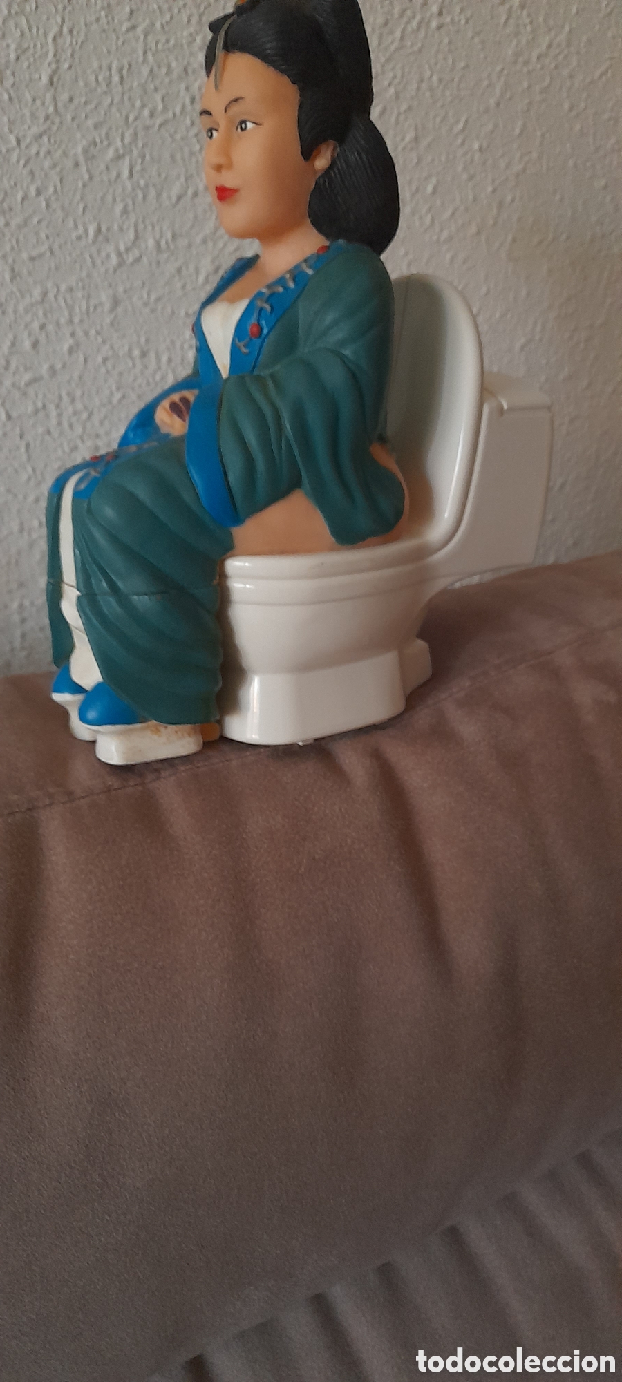 Figuras de goma y PVC: Juguete mujer en el trono - Foto 5