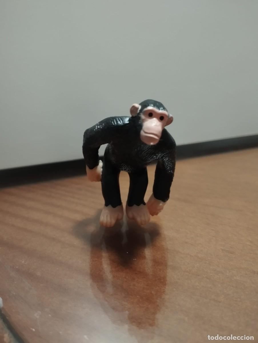 Figuras de goma y PVC: figurilla de chimpance - Foto 1