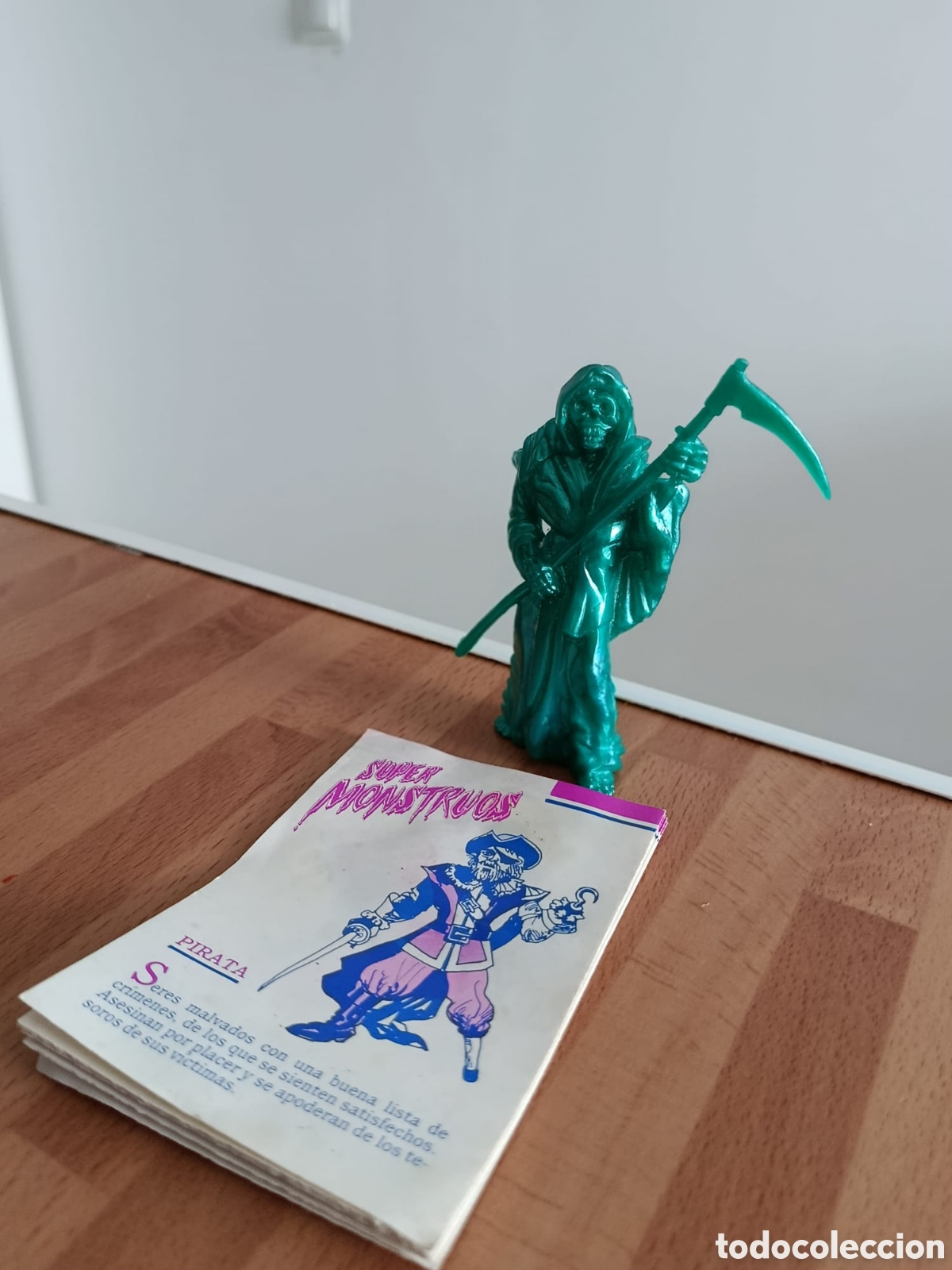 Figuras de goma y PVC: Lote Super Monstruos Yolanda (1992) + Desplegable