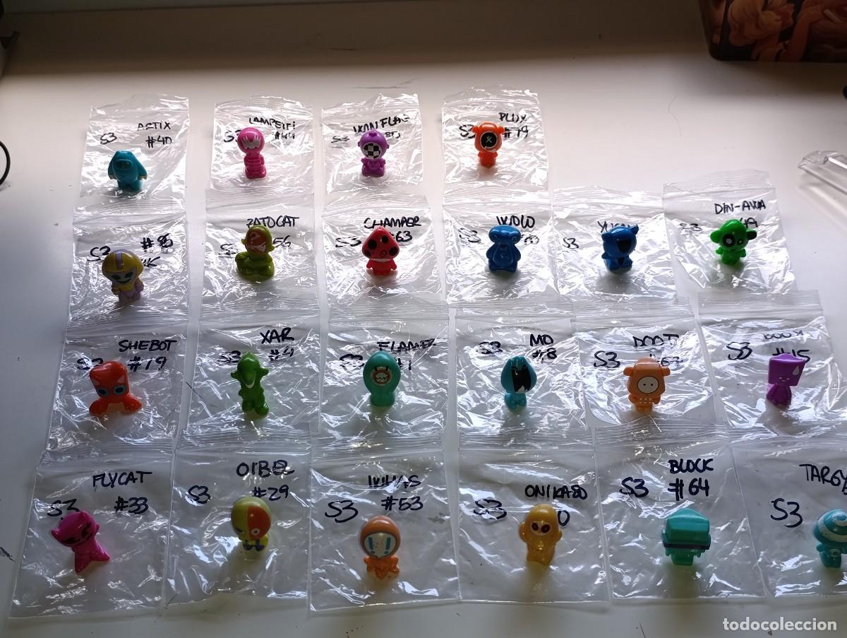 Figuras de goma y PVC: Lote 22 Gogo&rsquo;s Crazy Bones Series 3 Explorer 2009