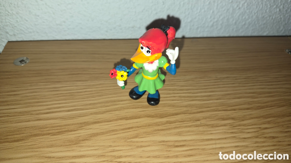 Figuras de goma y PVC: Figura femenina de pvc El P&aacute;jaro Loco Woody