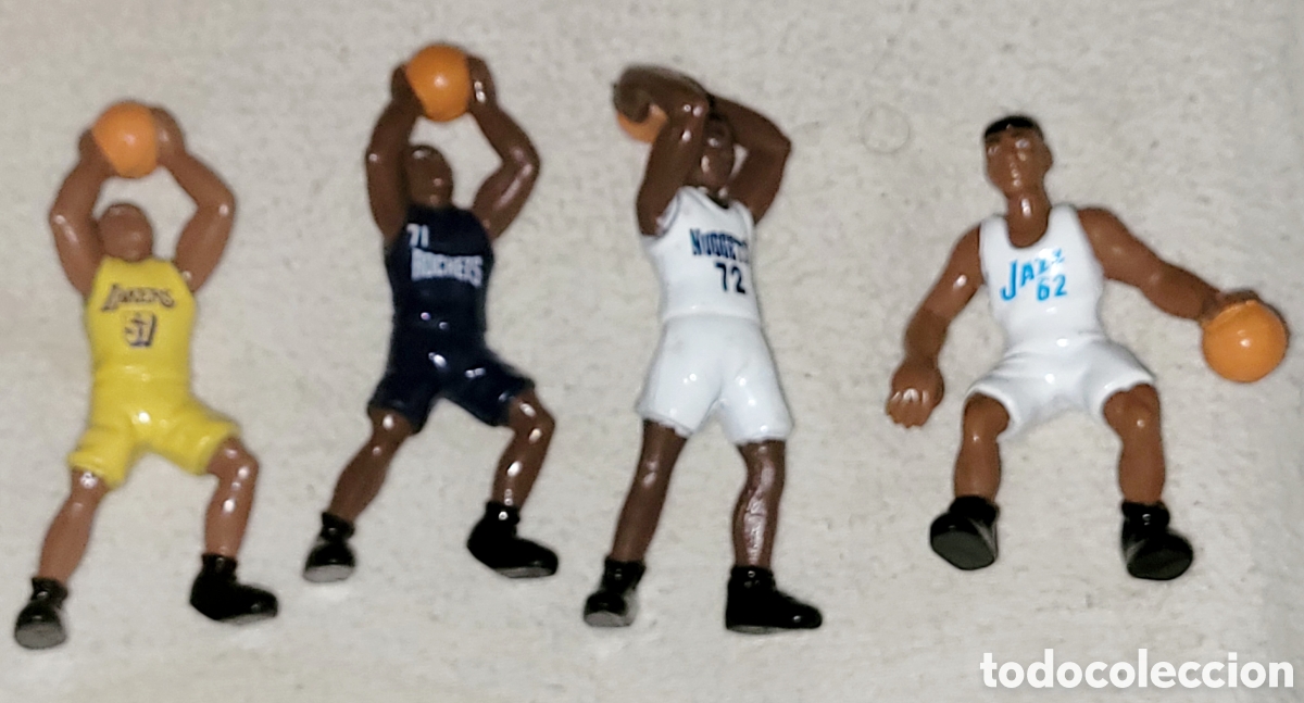Figuras de goma y PVC: Bonito lote 4 figuras pvc goma NBA baloncesto de promocion marca Kellogg's a&ntilde;os 90
