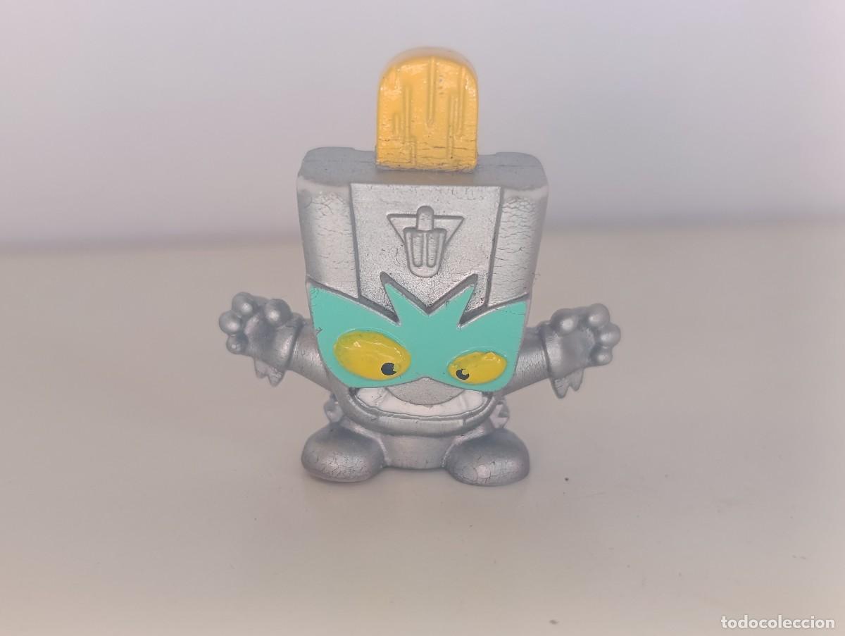 Figuras de goma y PVC: SuperZings Series 4 Raycer #255 Rare Silver