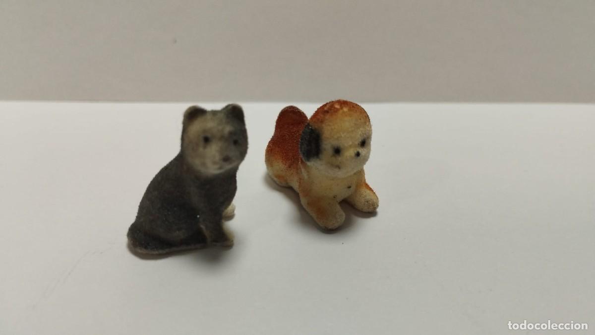Figuras de goma y PVC: minifigurillas de perro