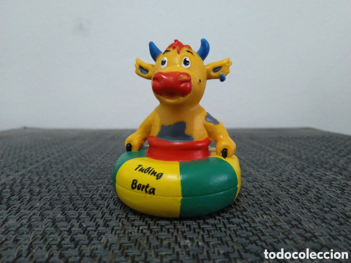 Figuras de goma y PVC: FIGURA PVC VACA BULLY FLOTADOR