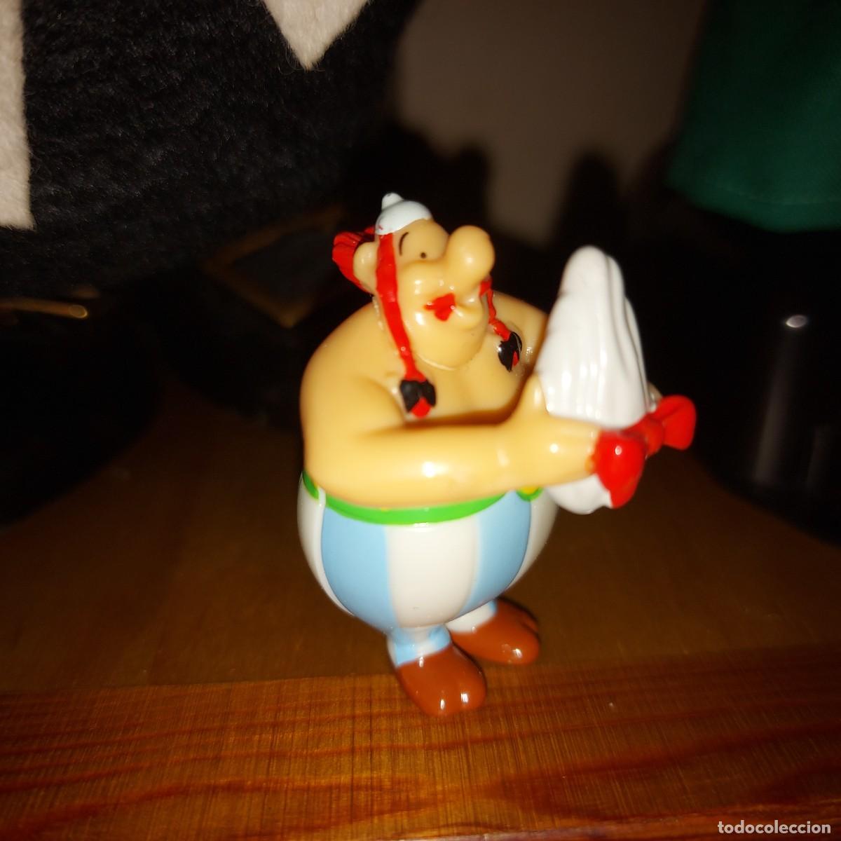 Figuras de goma Kinder: OBELIX COLECCI&Oacute;N HUEVOS KINDER