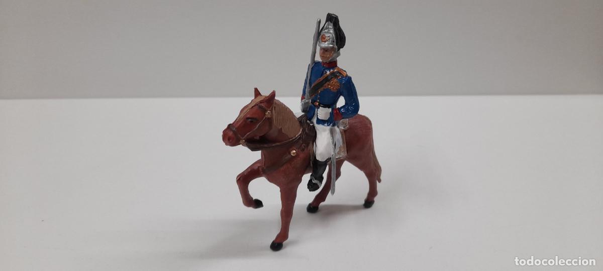 Figuras de goma y PVC: SOLDADO A CABALLO EN DESFILE - DRAGONES A CABALLO . REALIZADO POR SOLDIS GOMARSA . ORIGINAL A&Ntilde;OS 70