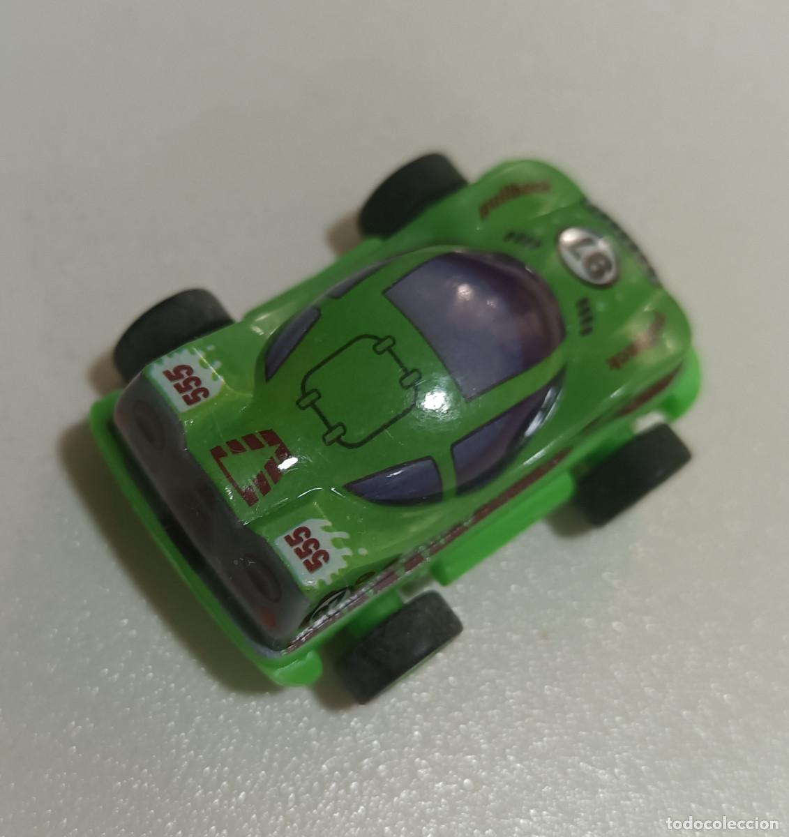 Figuras de goma Kinder: coche verde kinder escala miniatura vehiculo mini cochecito un 056 56