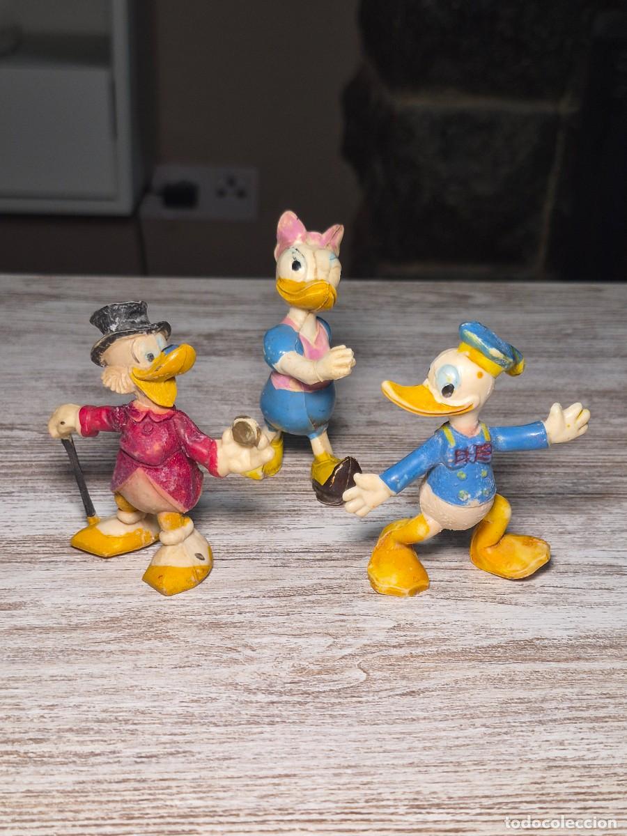 Figuras de goma y PVC: Figuras Pato Donald Daisy y T&iacute;o Gilito JIM PVC Walt Disney