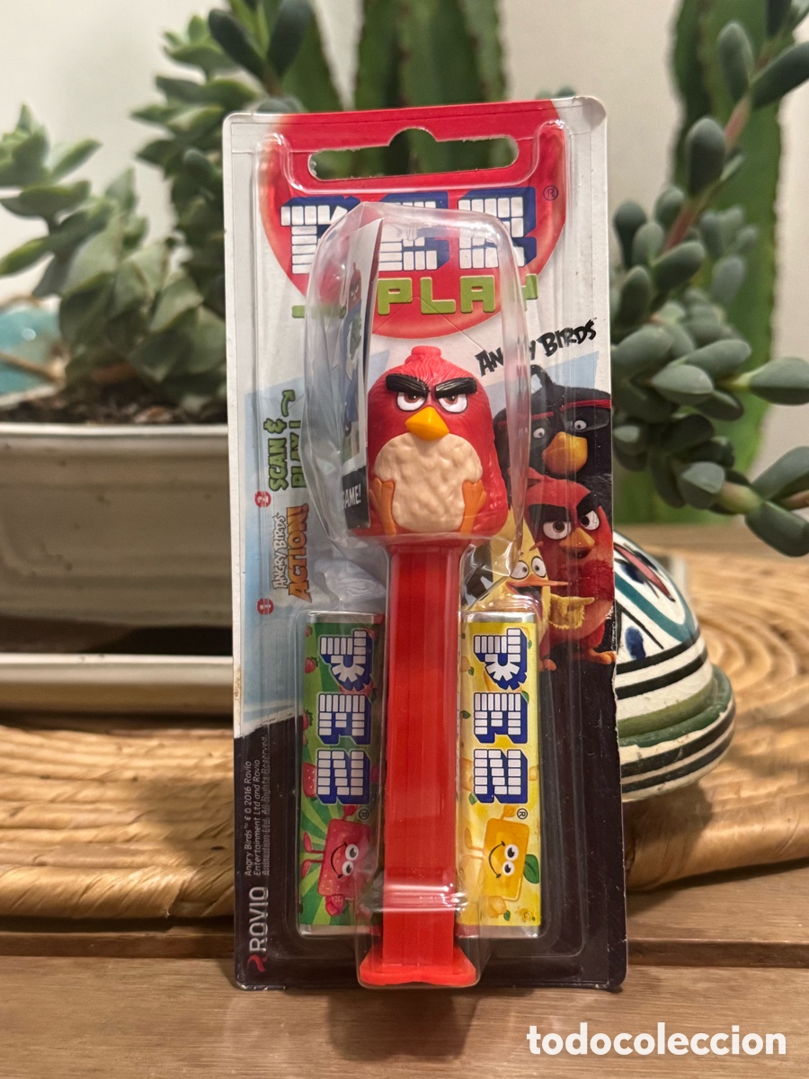 Figuras de goma y PVC dispensador PEZ: Dispensador PEZ Angry Birds (Red) Nuevo en Bl&iacute;ster