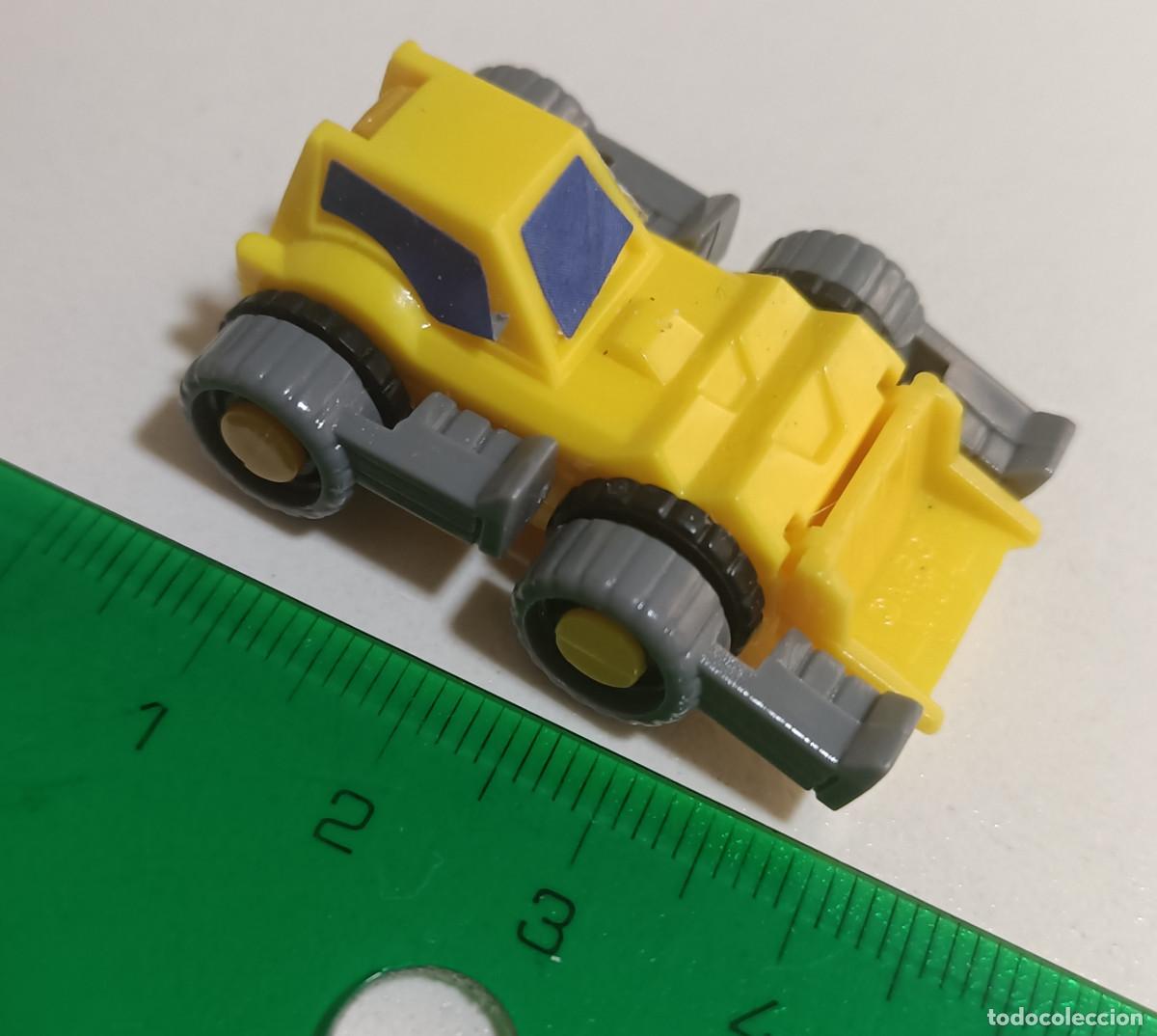 Figuras de goma Kinder: kinder vehiculo de obra amarillo serie nv miniatura