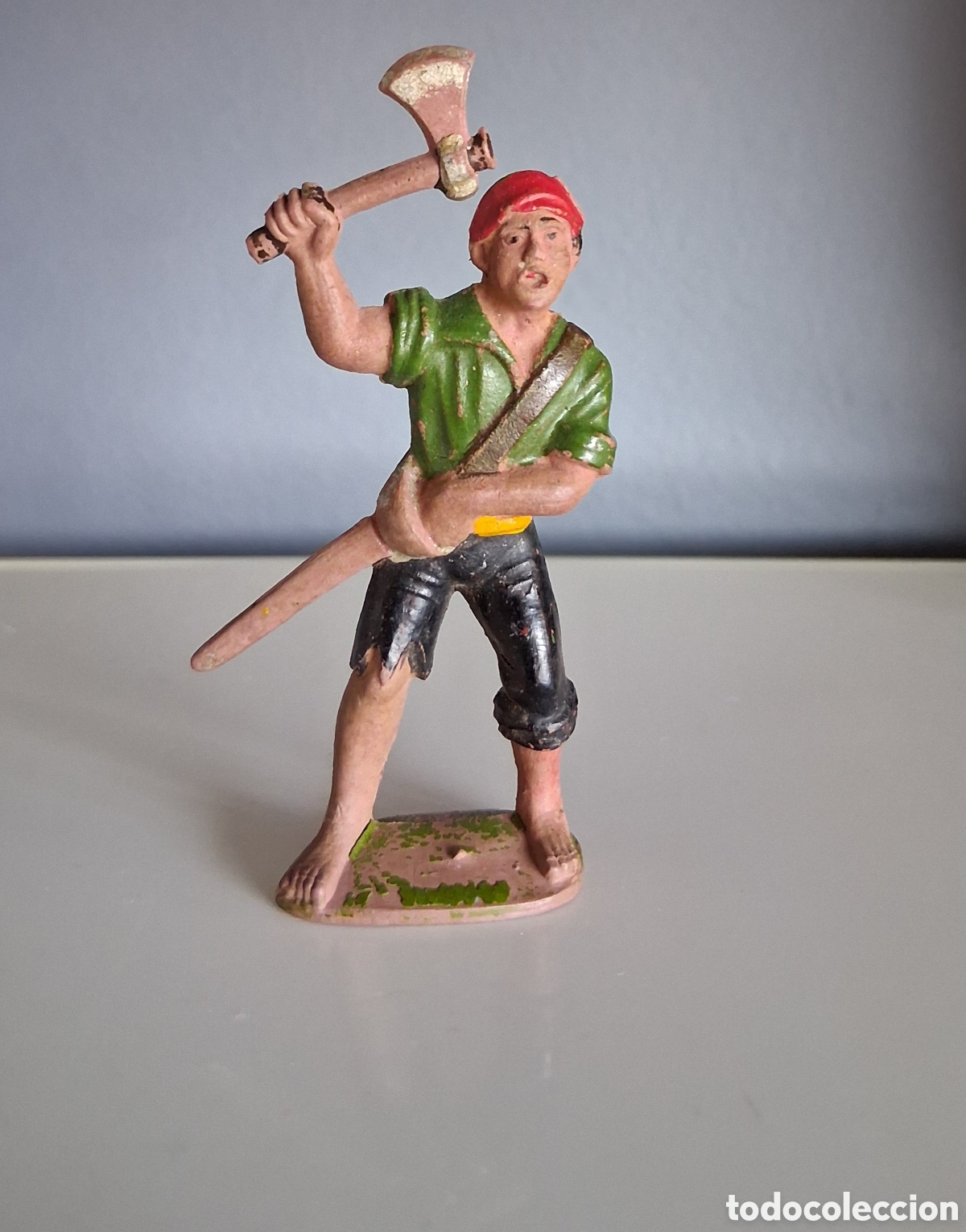 Figuras de goma y PVC: Pirata - a&ntilde;os 50, en goma, de Reamsa serie de piratas, figura n&uacute;m. 102 de cat&aacute;logo.