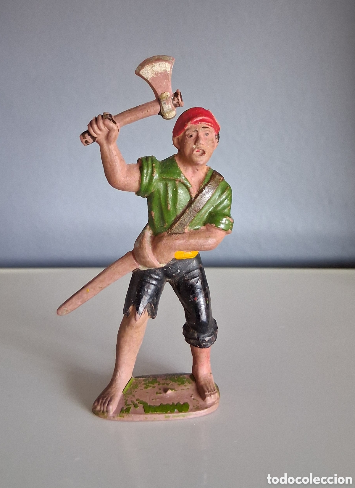 Figuras de goma y PVC: Pirata - a&ntilde;os 50, en goma, de Reamsa serie de piratas, figura n&uacute;m. 102 de cat&aacute;logo.