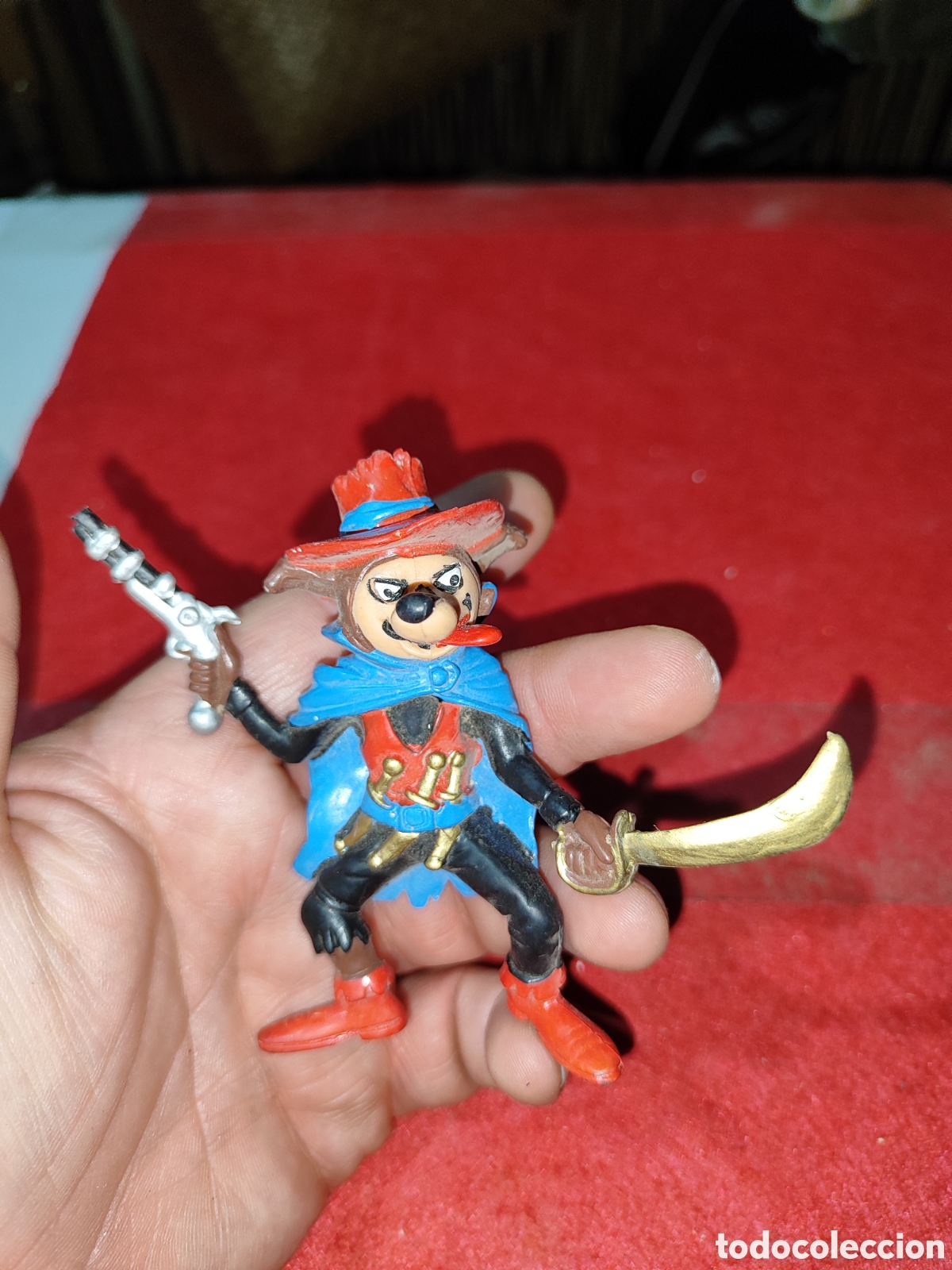 Figuras de goma y PVC: Zorro Malvado de la Aldea del Arce