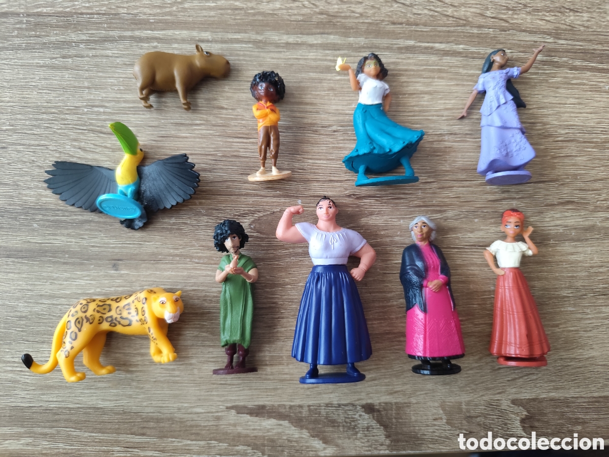 Figuras de goma y PVC: Pack Figuras Disney Encanto Pvc buen estado