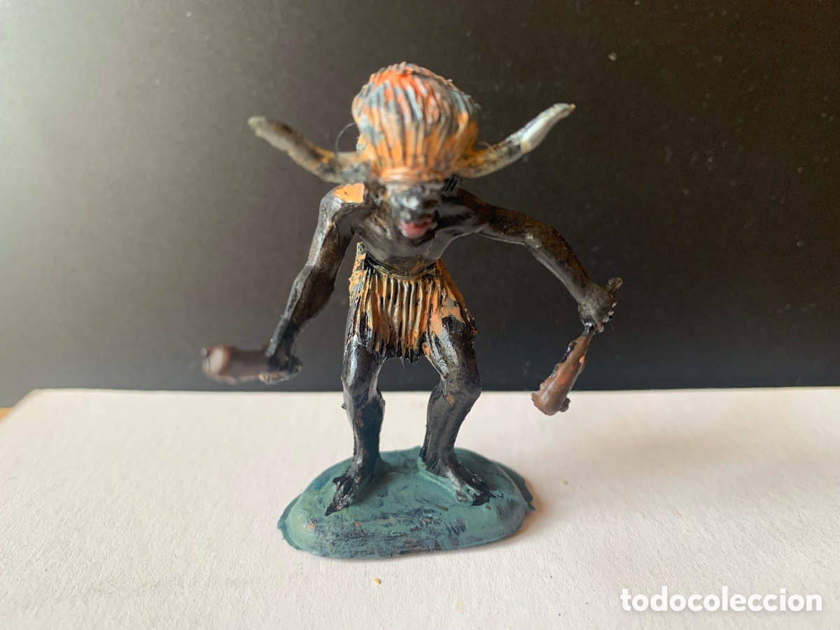 Figuras de goma y PVC: FIGURA DE BRUJO DE LA TRIBU KAKUANA. PECH HERMANOS.