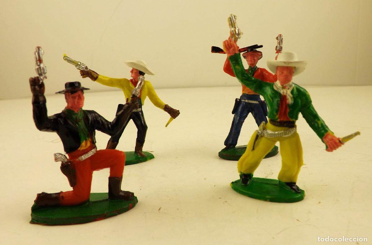 Figuras de goma y PVC: Comansi. Conjunto de 4 vaqueros