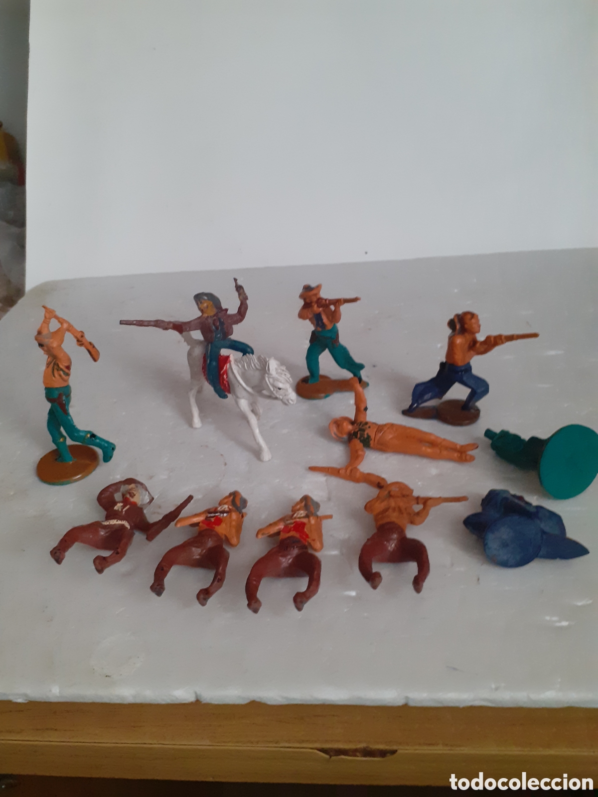 Figuras de goma y PVC: FIGURAS VAQUEROS OESTE EN GOMA DE GAMA,PECH,REAMSA