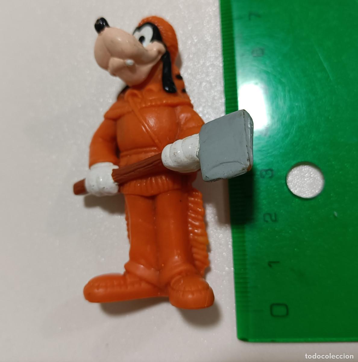 Figuras de goma y PVC: Figura mu&ntilde;eco Goofy Trampero Le&ntilde;ador pionero hacha disney world promocional happy meal mcdonalds mc
