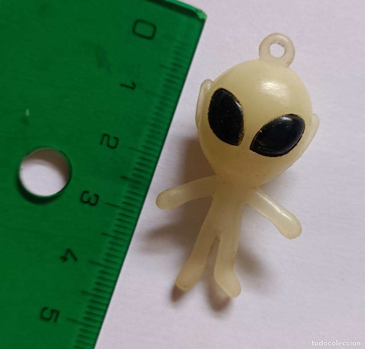 Figuras de goma y PVC: alien colgante fosforescente mu&ntilde;eco miniatura mu&ntilde;equito figurita figura mini mu&ntilde;equito alienigena