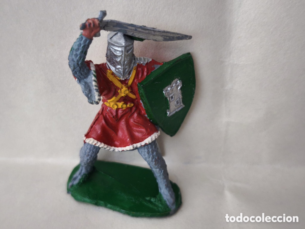 Figuras de goma y PVC: Figura de goma vintage de Guerrero Medieval, Lafredo (Serie Pr&iacute;ncipe Valiente), a&ntilde;os 50