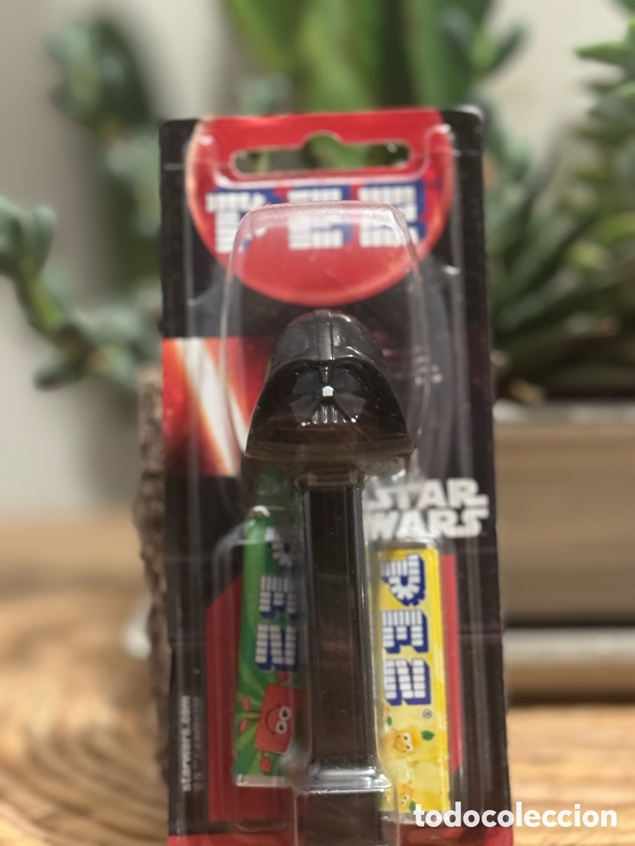 Figuras de goma y PVC dispensador PEZ: Dispensador PEZ Darth Vader Star Wars Precintado