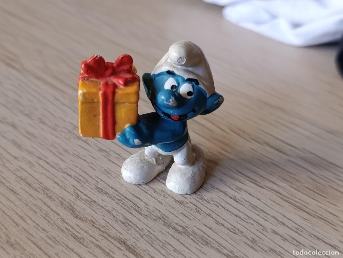 Figuras de goma y PVC: Pitufo Bromista Present Jokey Smurf Peyo Schleich ref. 20086