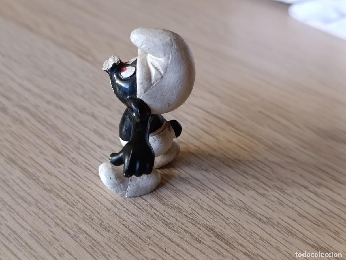 Figuras de goma y PVC: Angry Black Smurf Pitufo Negro ref. 20007 - Foto 2
