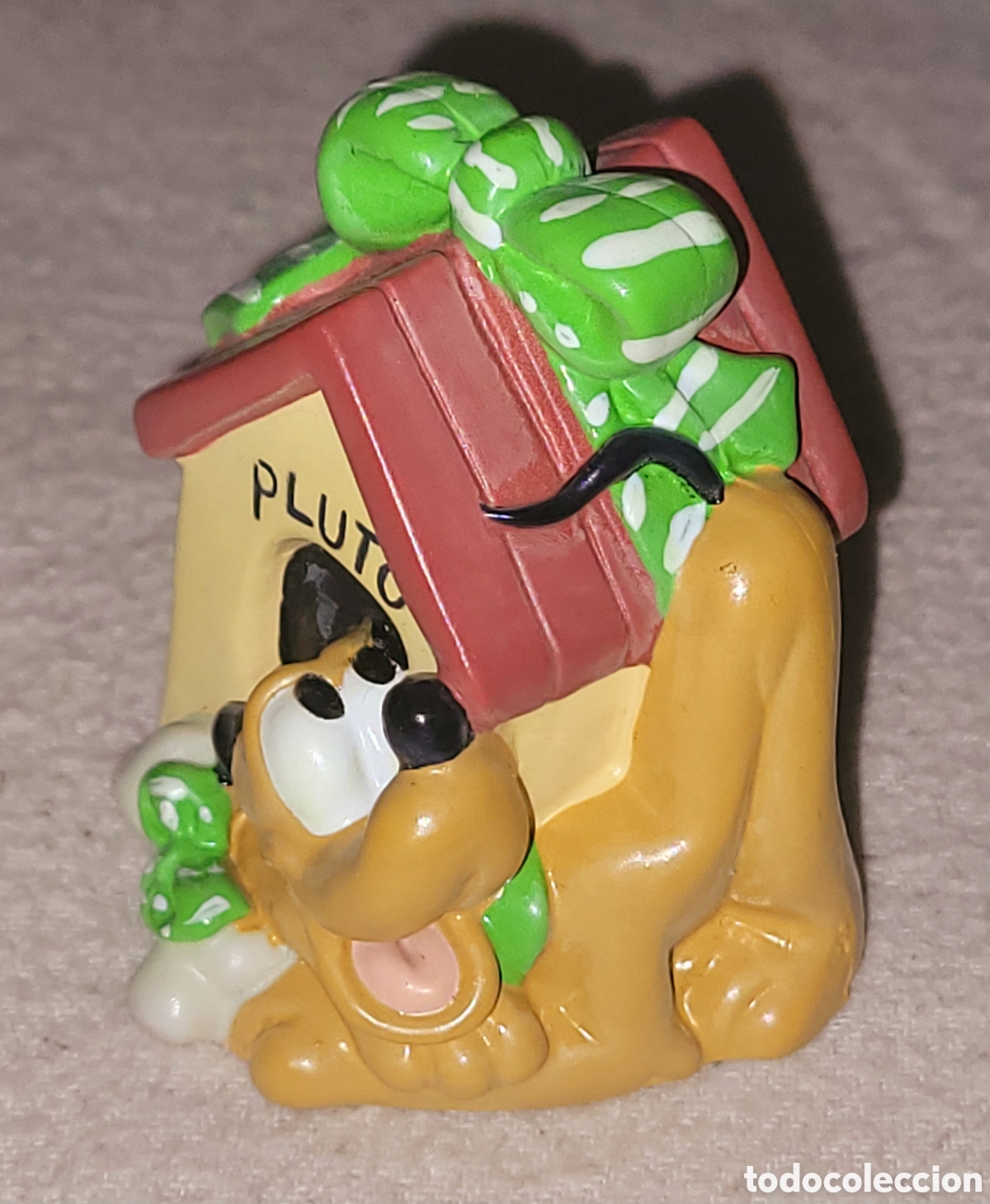 Figuras de goma y PVC: Bonita figura pvc goma Disney Pluto en su caseta marca Modecor