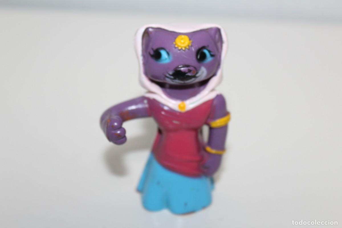 Figuras de goma y PVC: PRINCESA ROMI - LA VUELTA AL MUNDO WILLY FOG DE PVC