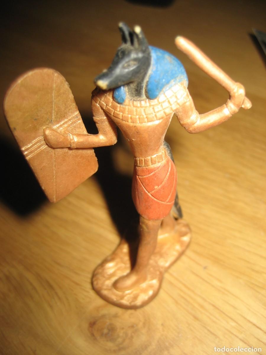 Figuras de goma y PVC: Figura del Dios Anubis . Safari . serie Egipto . de goma