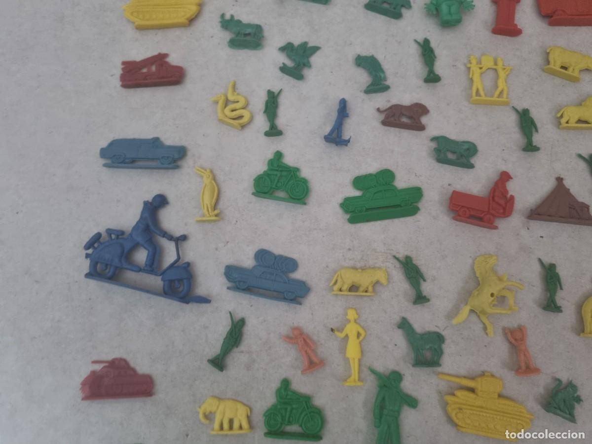 Figuras de goma y PVC: Lote de figuras planas variadas piperos kiosko - Foto 8