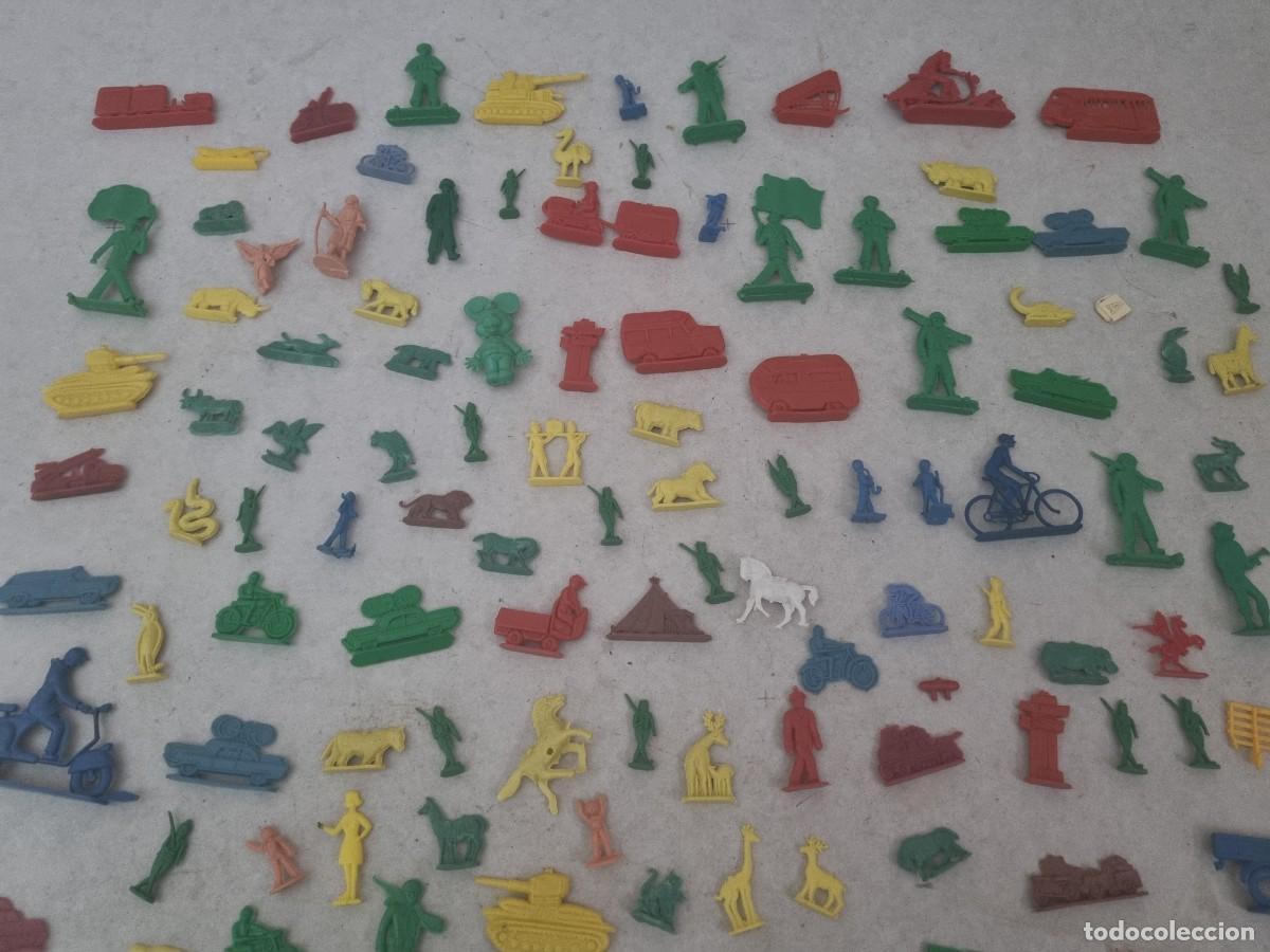 Figuras de goma y PVC: Lote de figuras planas variadas piperos kiosko - Foto 19